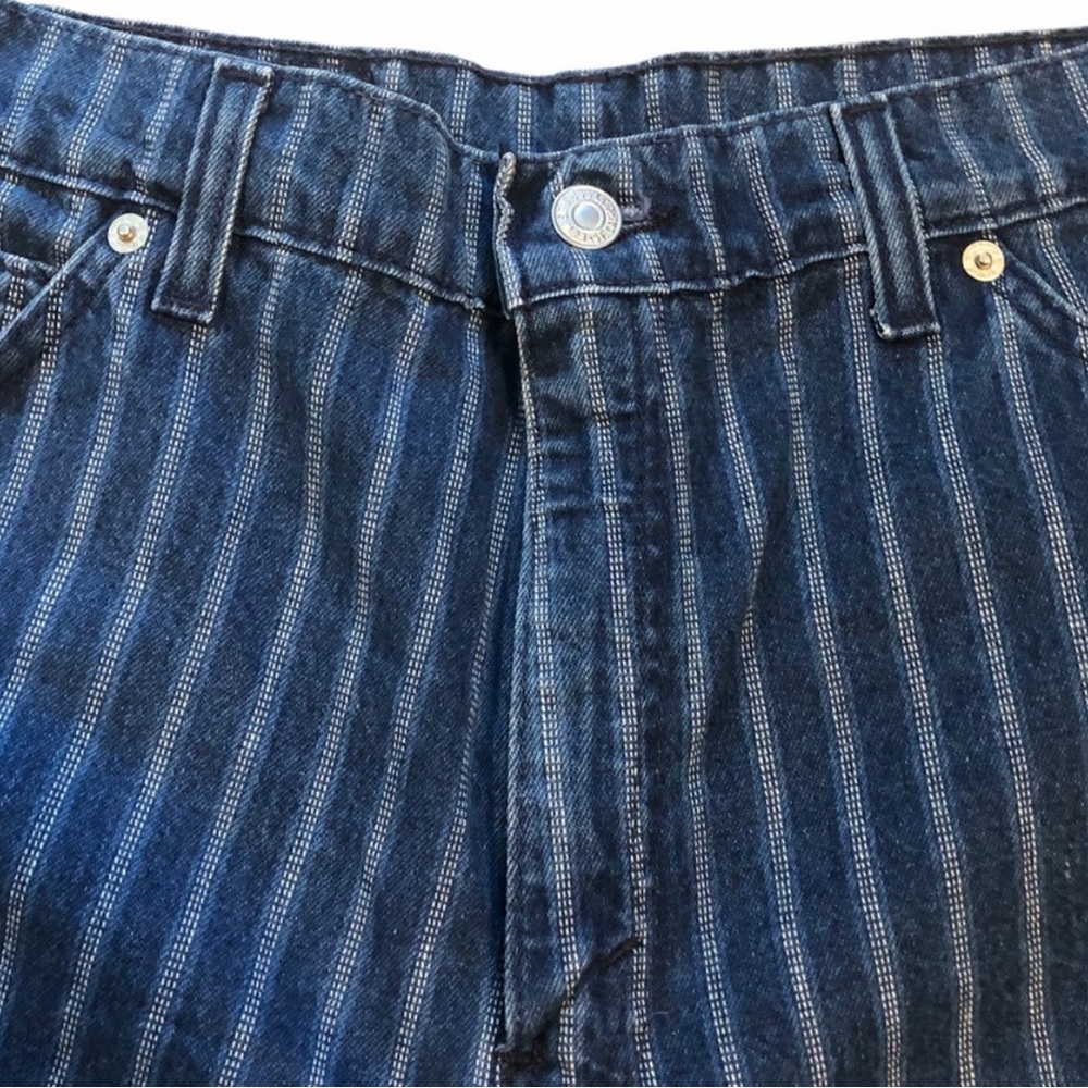 Levi’s Vintage PinStripe Blue Jean Loose Fit Size 12 Shorts - Picture 2 of 8